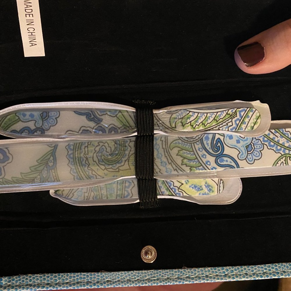 Glass Nail File - Picture 2 of 3